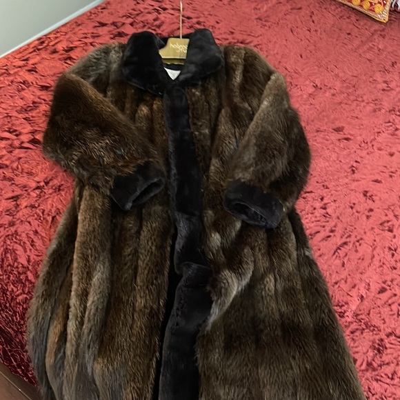 ❣️ HOST PICK❣️Natural Beaver Coat - Picture 2 of 7